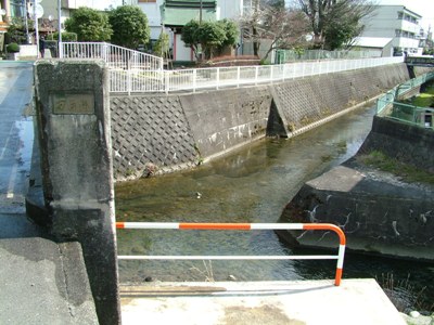 写真:07.四つ谷川布瀬町付近