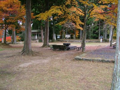 写真:14.東口門